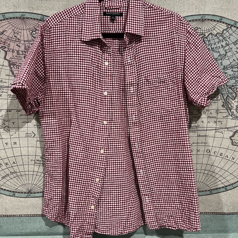 Banana Republic Red and White Checkered Button Down Short Sleeve Top